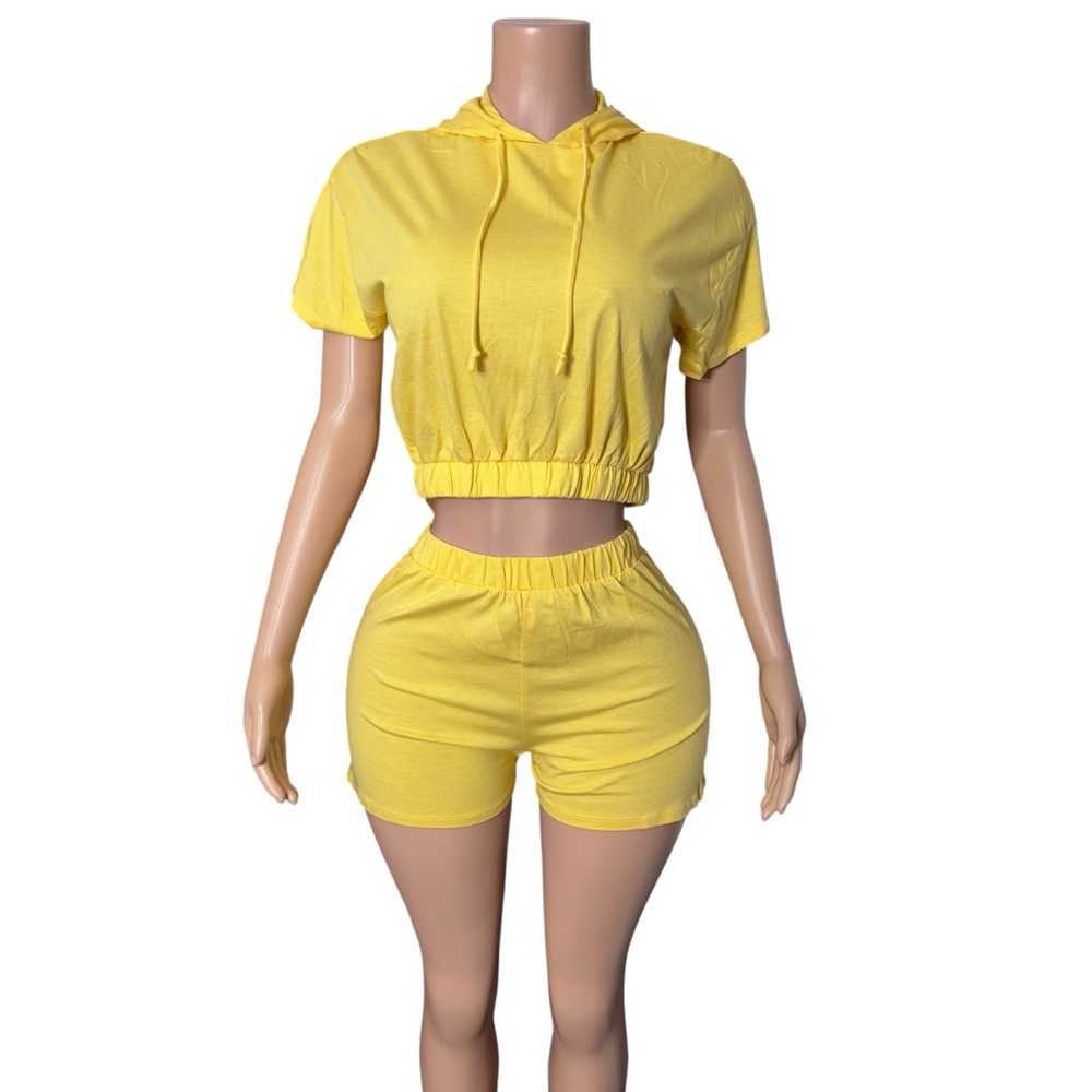 Yellow Hooded Crop Top & Shorts Set - Women's Shorts